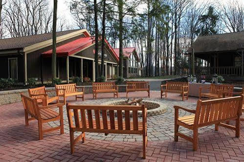 The Biggest Loser Resort Niagara Java Center Extérieur photo